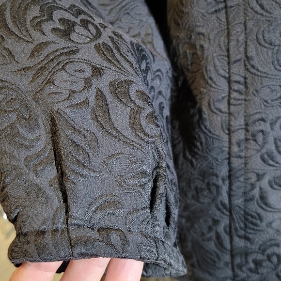 Ambition RARE Black Brocade Cropped Swing Jacket. Cotton & polyester Size M - Picture 7 of 9